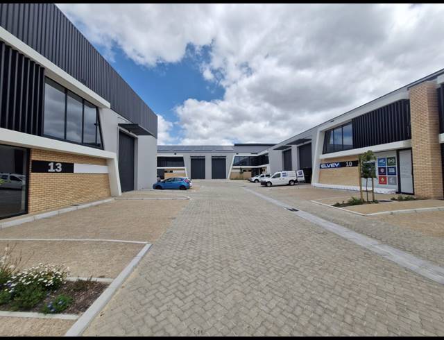 565M² WAREHOUSE TO LET IN STIKLAND INDUSTRIAL